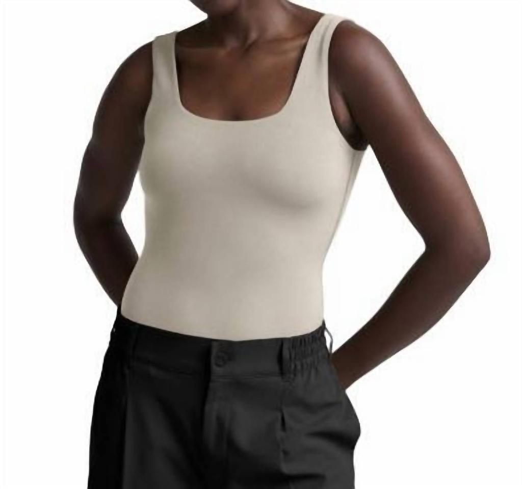 Alo ALO Softsculpt Tank - Black - Outdoor Clothing - Free Shipping