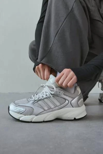 Adidas adidas Women's Crazychaos 2000 Sneaker 1