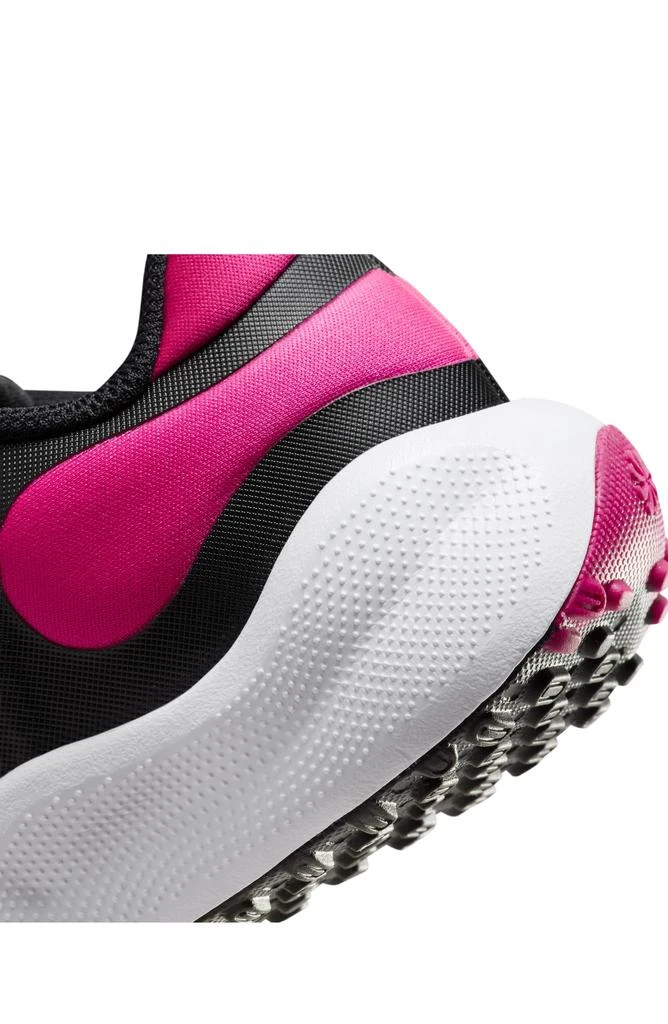 NIKE Revolution 7 Sneaker 9