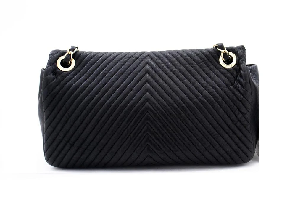 Chanel V-Stich  Leather Shoulder Bag (Pre-Owned) 2