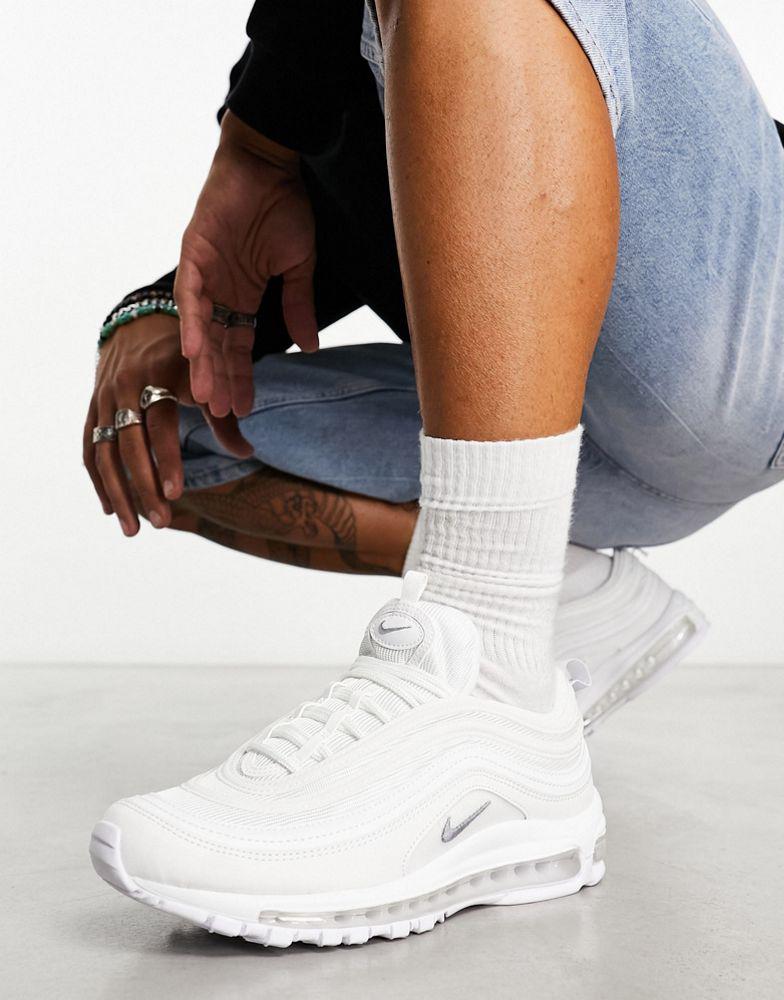 size 17 baseball cleats