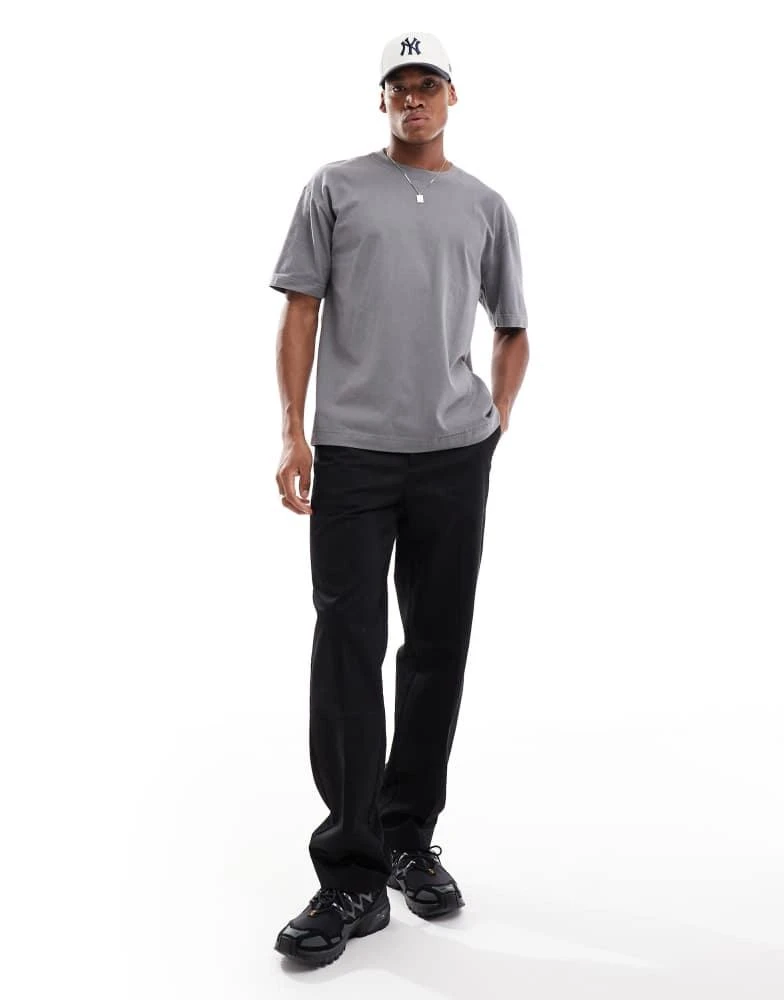 HOLLISTER Hollister heavyweight boxy fit washed t-shirt in grey 2