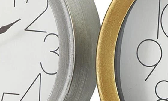 UMA Set of 2 Round Desk Clocks 10