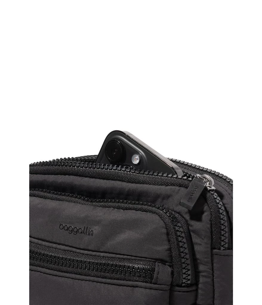 Baggallini Triple Zip Bagg 5