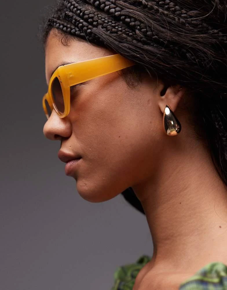 Topshop Topshop Bali narrow angular cat eye sunglasses in yellow 2