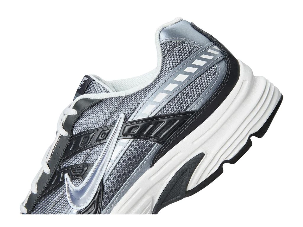 NIKE Initiator 6