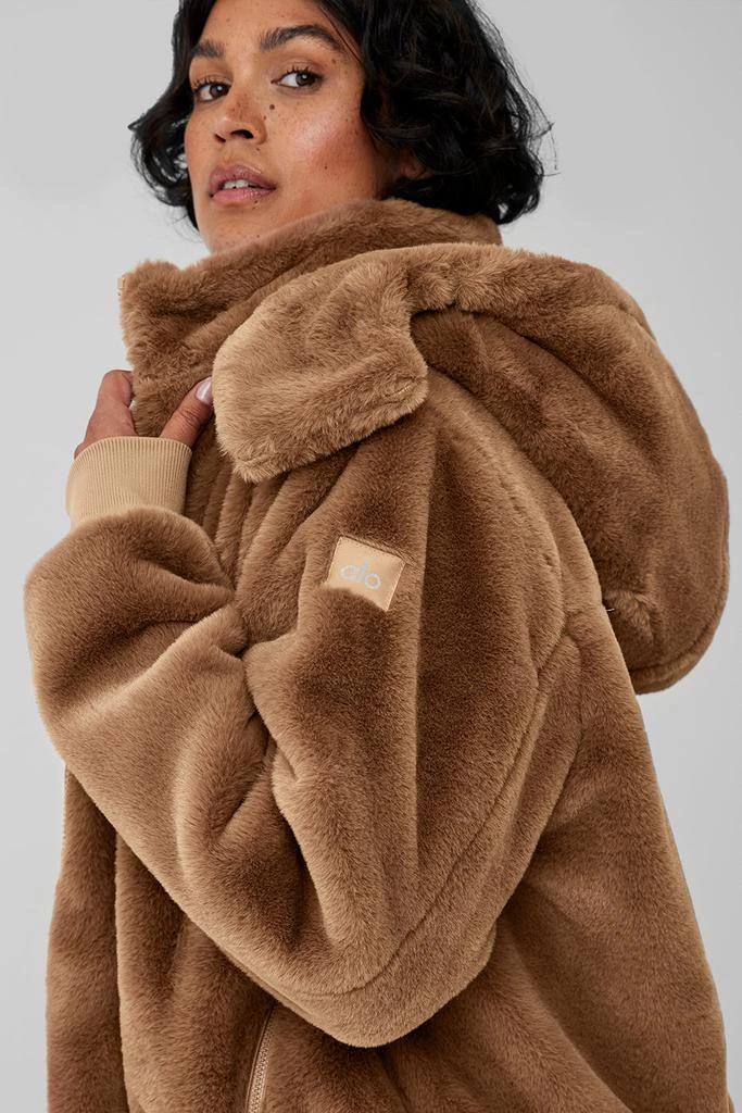 Alo Faux Fur Foxy Jacket - Toasted Almond 9