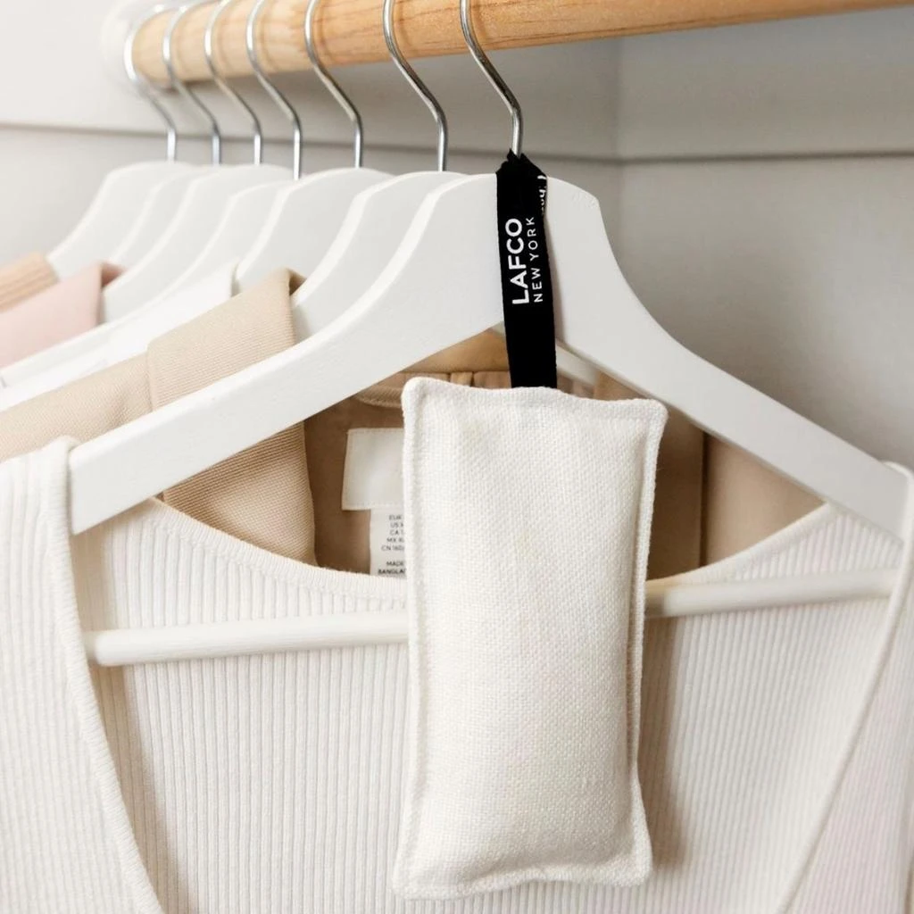 LAFCO Champagne Scented Linen Sachet 6