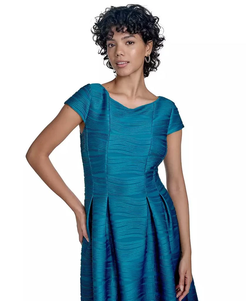 Jessica Howard Petite Short-Sleeve Fit & Flare Dress 4