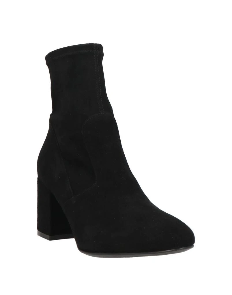 TRUMAN'S FOOTWEAR 2