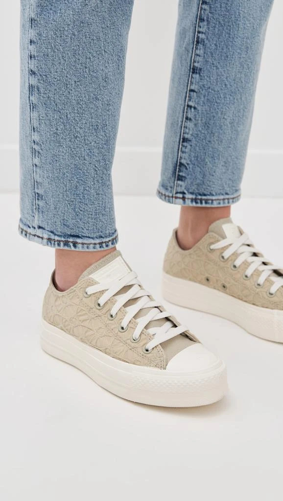 Converse Chuck Taylor All Star Lift Platform Textured Material Sneakers 2