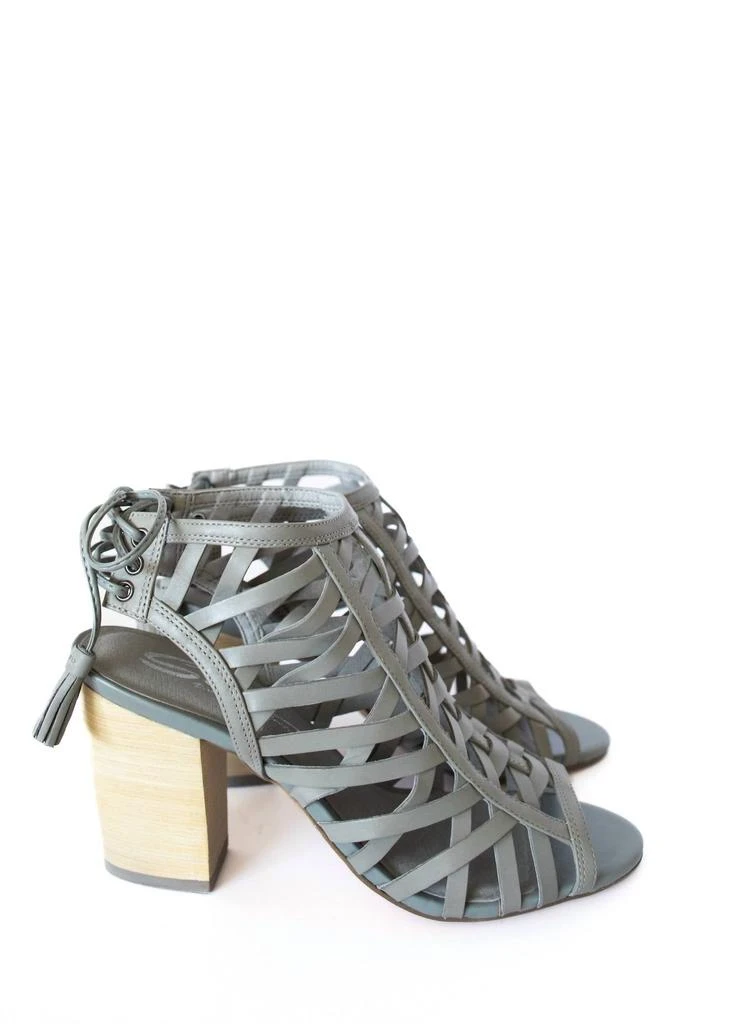 Sbicca Women's Geovana Leather Caged Sandal 1