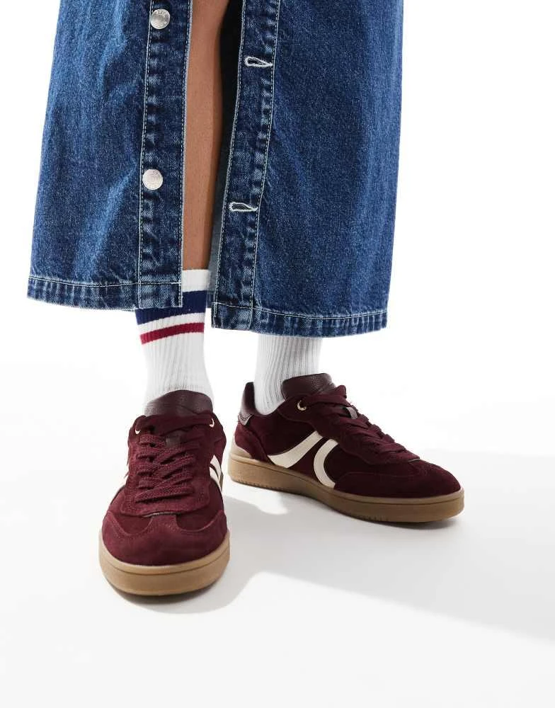 Stradivarius Stradivarius gum sole leather trainer in burgundy 1