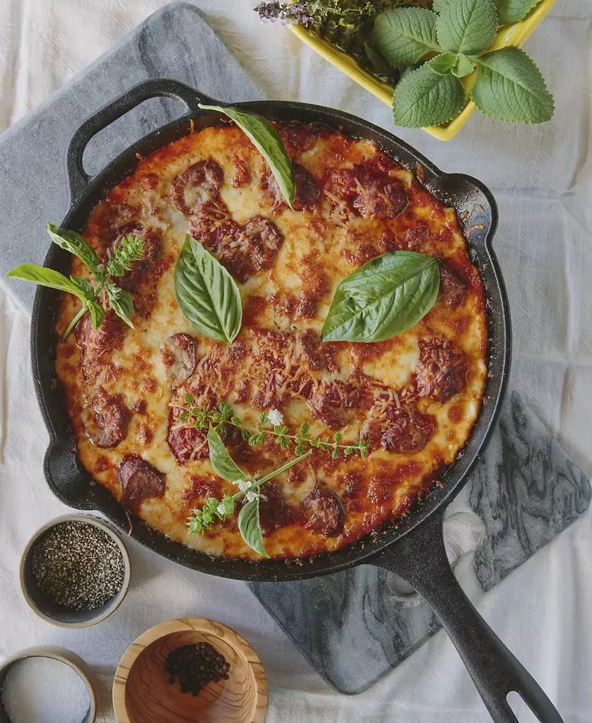 Victoria 12" Cast Iron Skillet 9