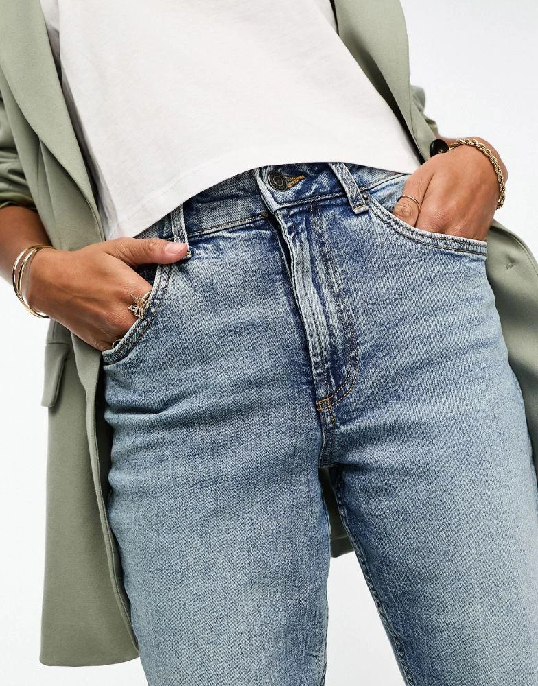 ASOS ASOS DESIGN Petite slim fit comfort mom jeans in mid blue 2