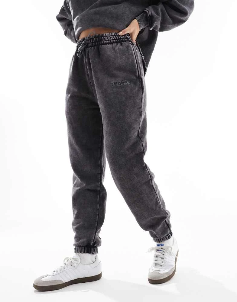 HERA Hera Womens washed sweatpant in black 2