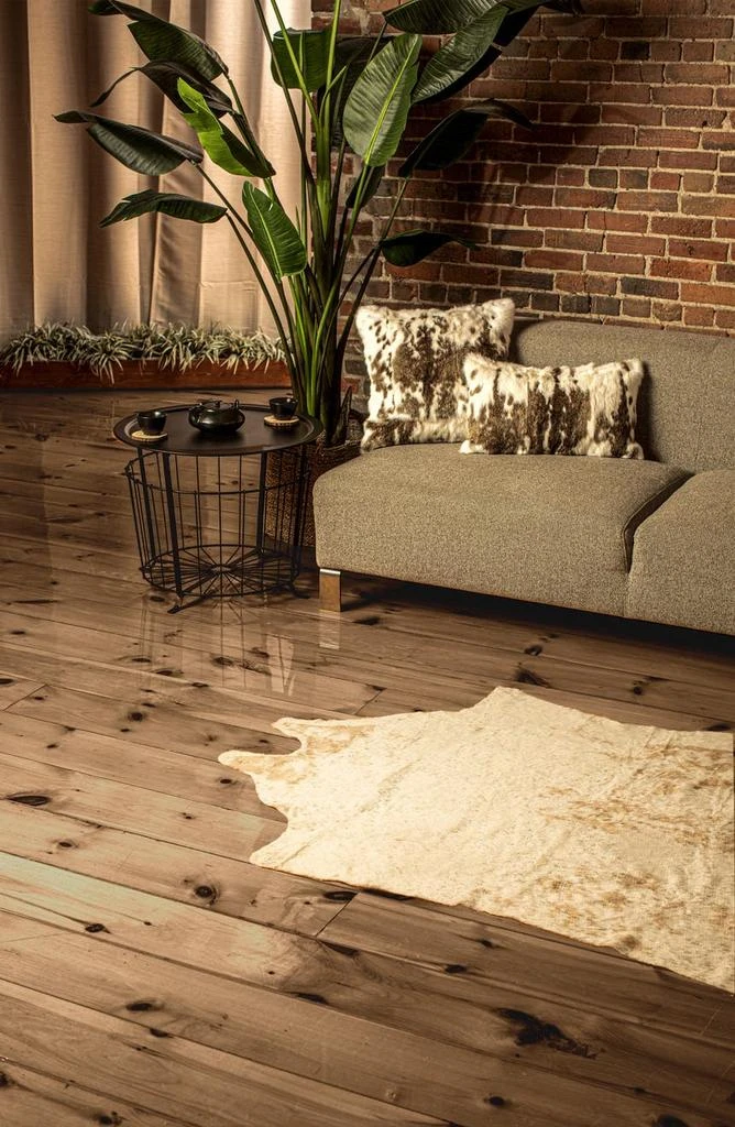 LUXE Faux Cowhide Rug 4