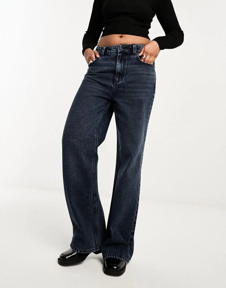 ASOS ASOS DESIGN wide leg dad jeans in blue black 3