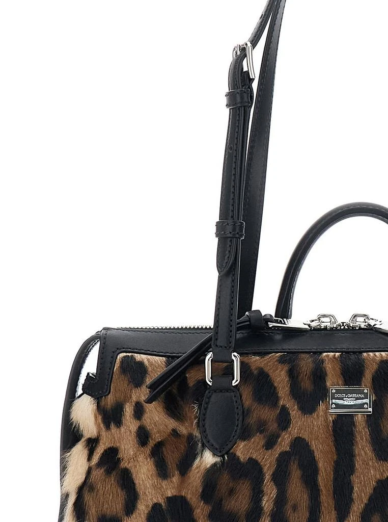 Dolce 
Gabbana Dolce 
Gabbana Leopard Printed Vittoria Bag 3