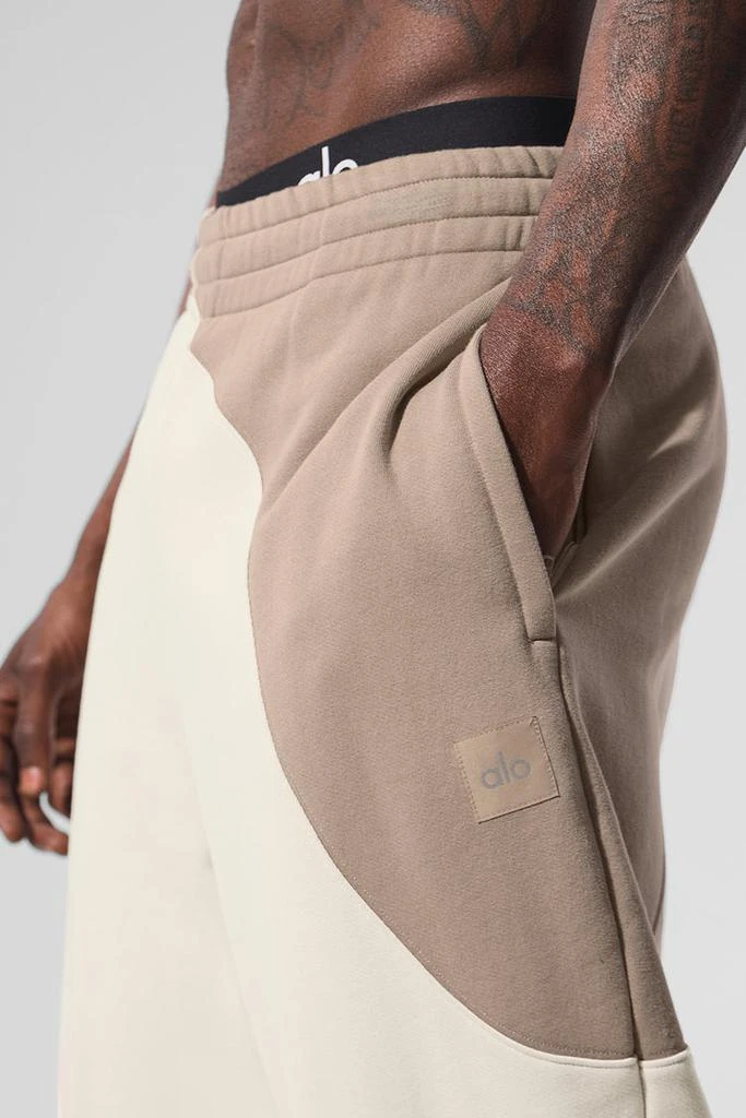 Alo Make Waves Sweatpant - Limestone Tonal 4