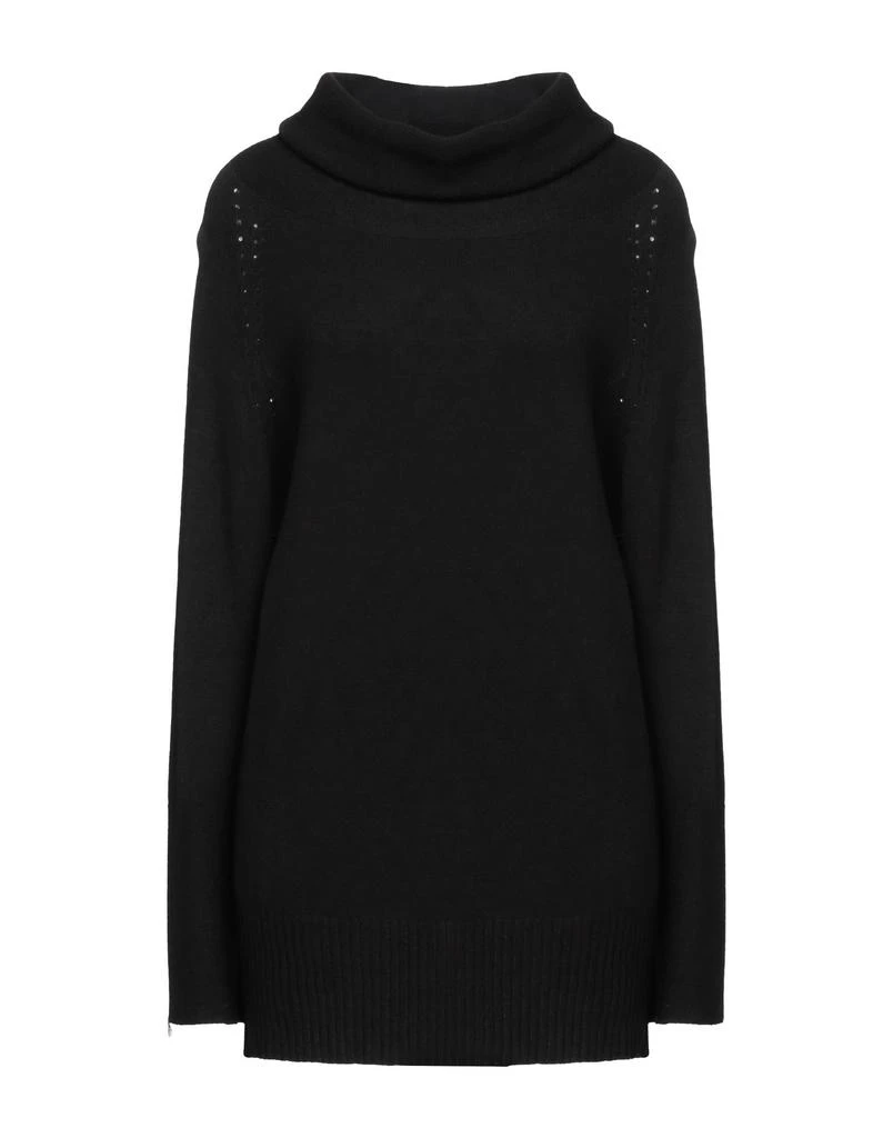 BIANCOGHIACCIO Turtleneck 1