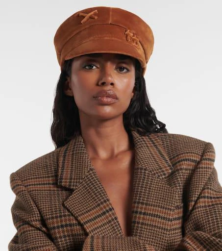 Shop RB velvet newsboy cap on Sale at BeyondStyle – Get Lowest