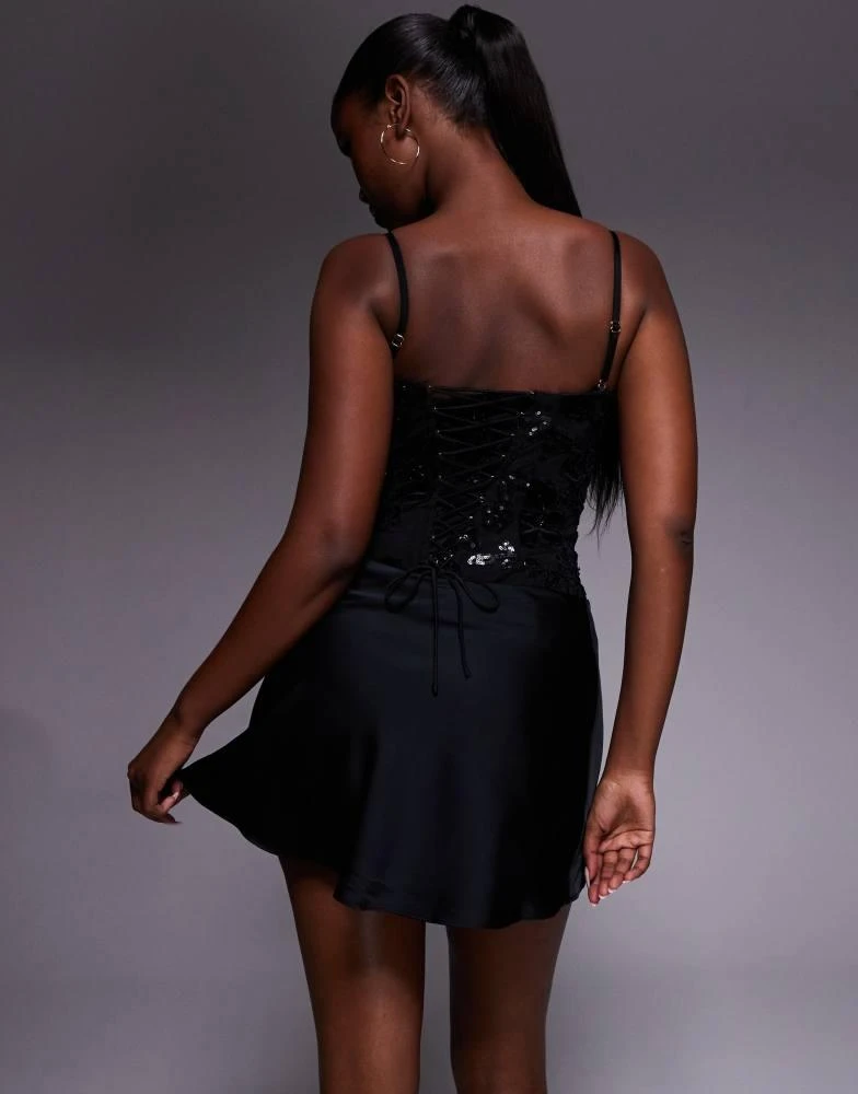 Oh Polly Oh Polly drape skirt mini dress with detachable straps in black -  Dresses & Skirts - Compare Prices from 5+ Stores - Free Shipping -  BeyondStyle
