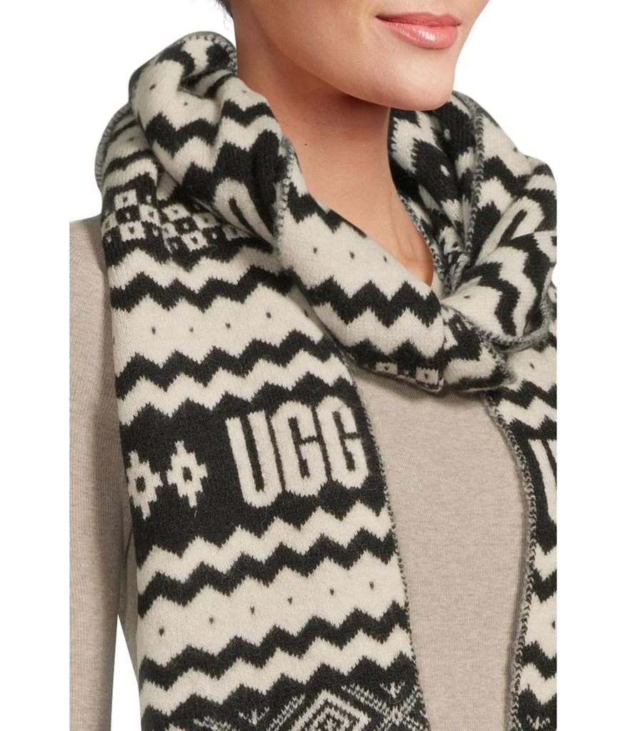UGG Uggisle Scarf 3