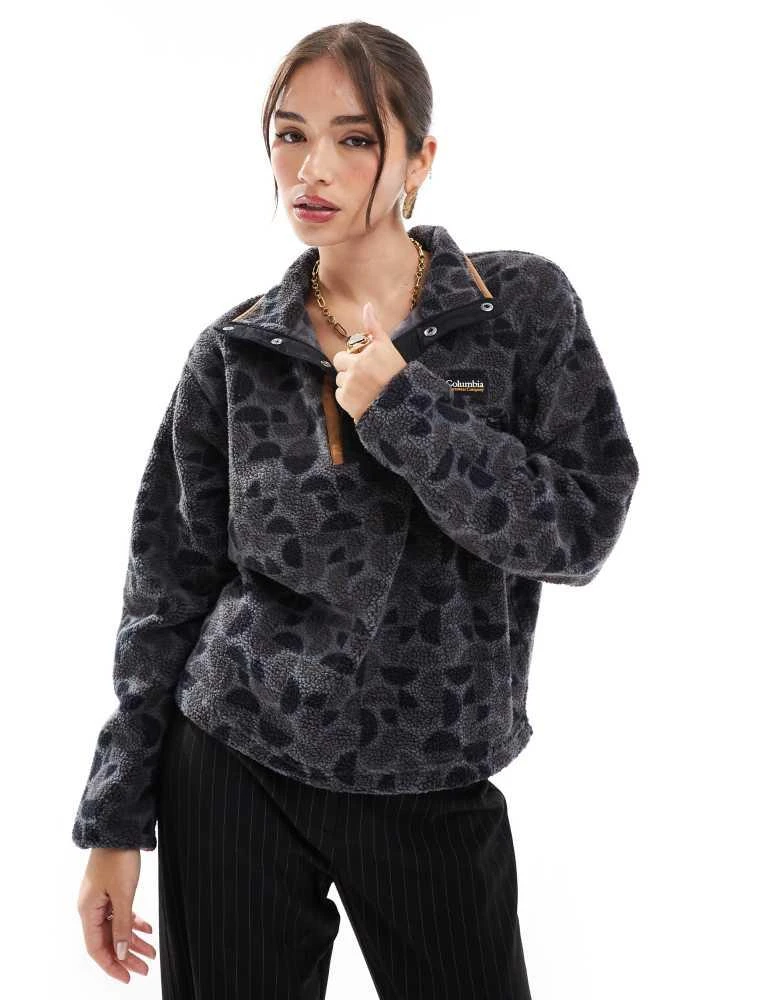 Columbia Columbia Helvetia II printed cropped half snap fleece in black retroscape 1