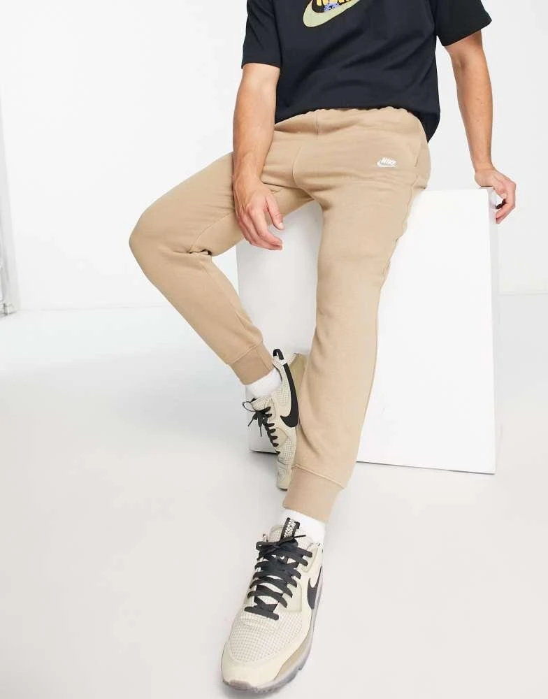 NIKE Nike Club cuffed joggers in khaki 4