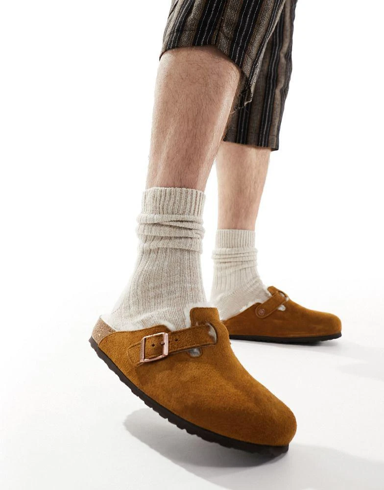 Birkenstock Birkenstock Unisex Boston shearling lined clogs in tan