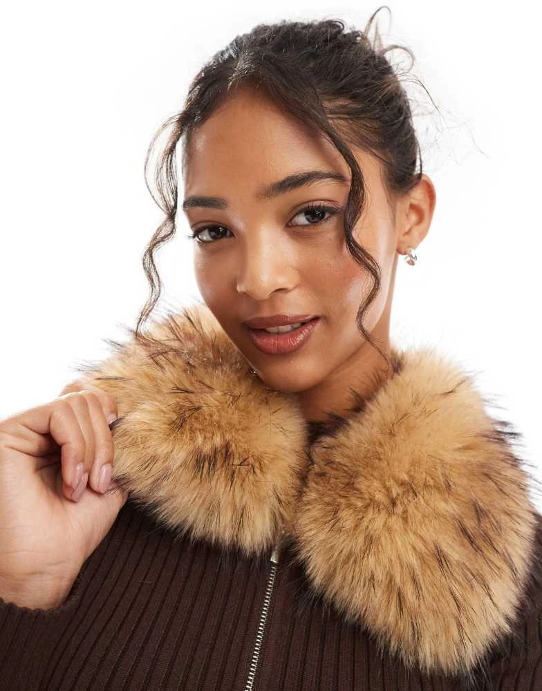 Bershka Bershka faux fur collar zip up knitted top in brown 3