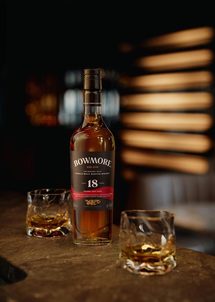 Bowmore 18 Year Old Sherry Cask Single Malt Whisky