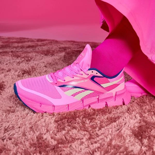 Reebok Reebok x Barbie FloatZig 1 Running Shoes 2
