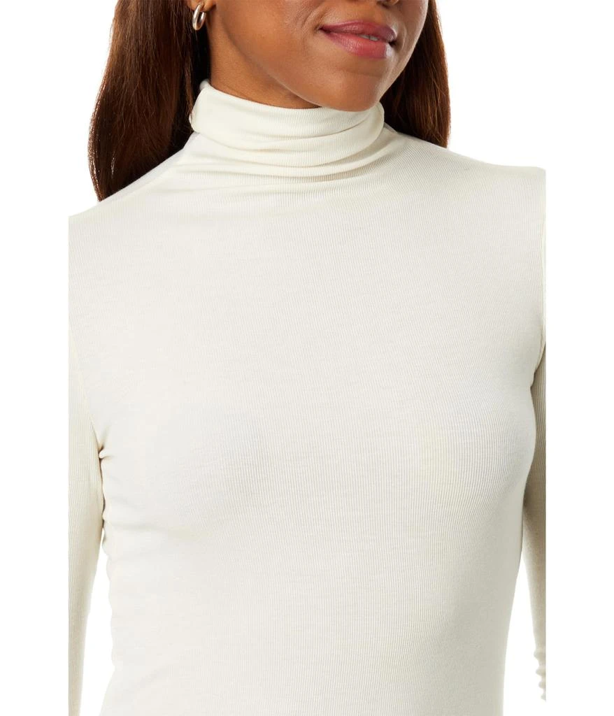 AG Chels T-Shirt 3