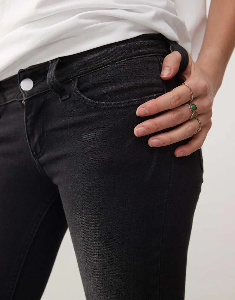 Cheap Monday Cheap Monday Sleezie Low rise super stretch skinny jeans in rubby washed black 3