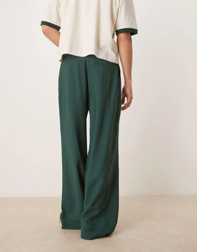 ASOS ASOS DESIGN loose fit smart trousers in green 4