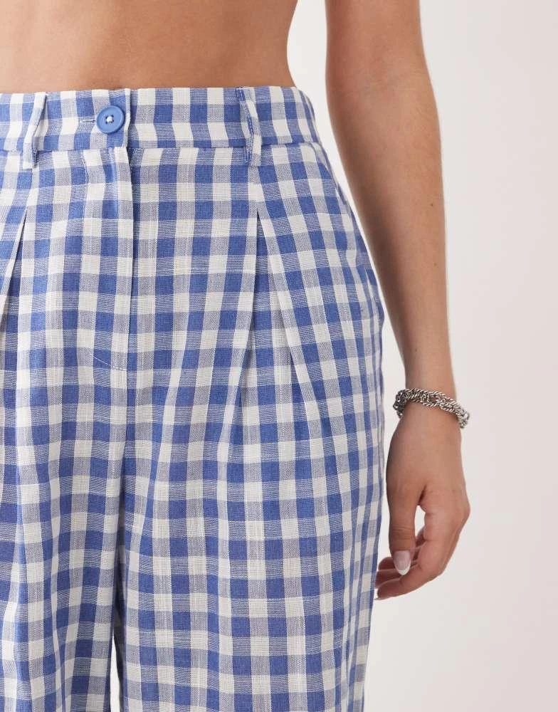 Reclaimed Vintage Reclaimed Vintage baggy tailored linen look trouser in blue check 4