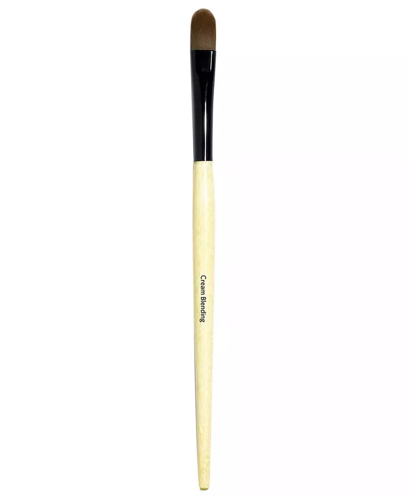 Bobbi Brown Concealer Blending Brush 1
