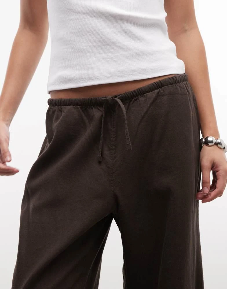 Weekday Weekday pull on linen mix wide leg trousers in chocolate brown 3