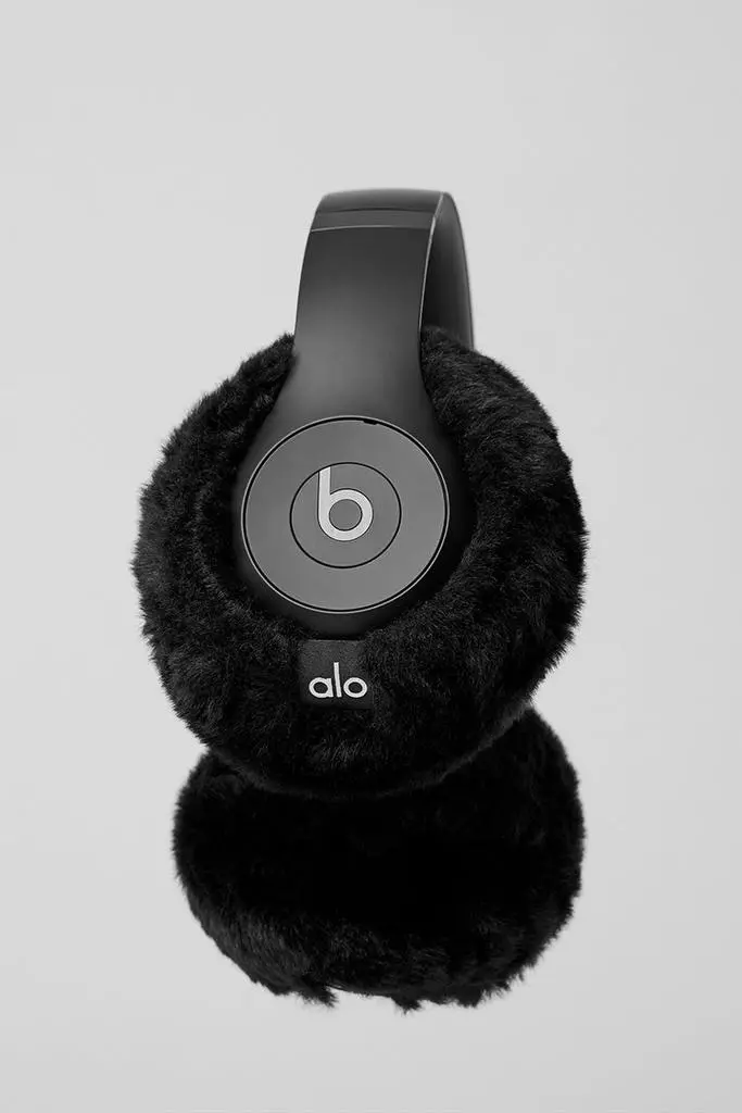 Alo Beats Studio Pro Headphones - Black - Free Shipping - BeyondStyle