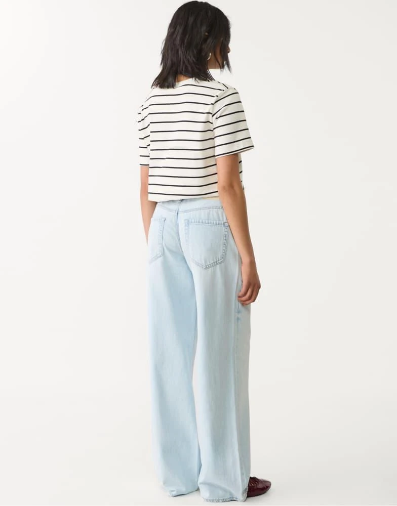 Stradivarius Stradivarius D91 low wide-leg jeans in blue denim 2