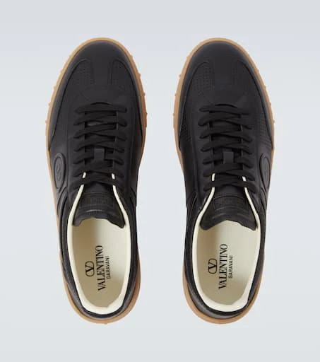 Valentino Upvillage leather sneakers 4