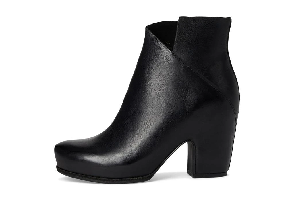 Shop Seeley on Sale at BeyondStyle – Get Lowest price in three