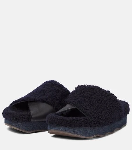 Chloé Wavy shearling slides 5