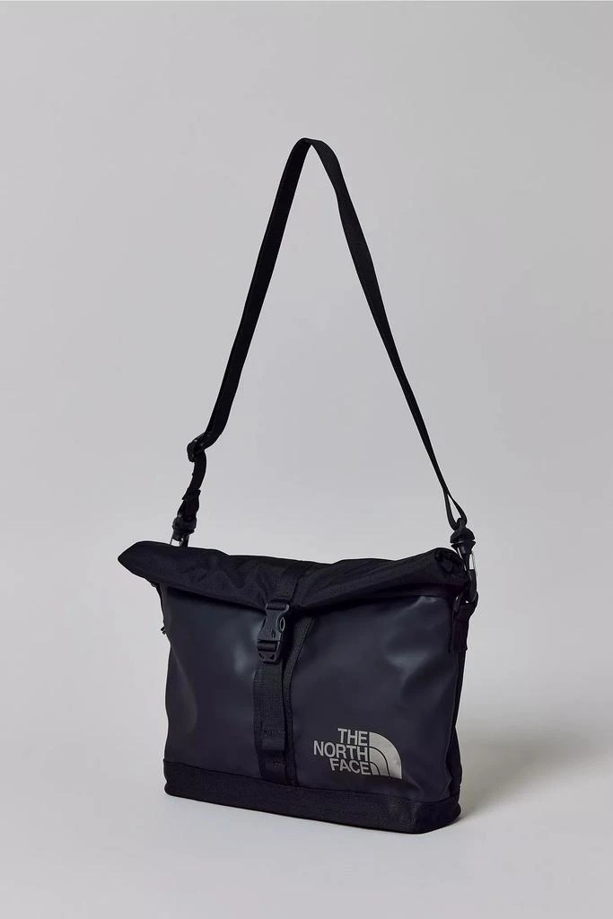 The North Face The North Face Base Camp Shoulder Bag 2