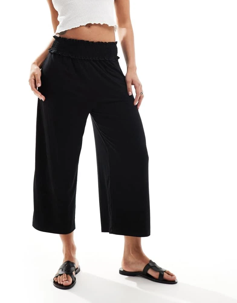 ASOS ASOS DESIGN shirred waist cropped culotte trouser in black 4