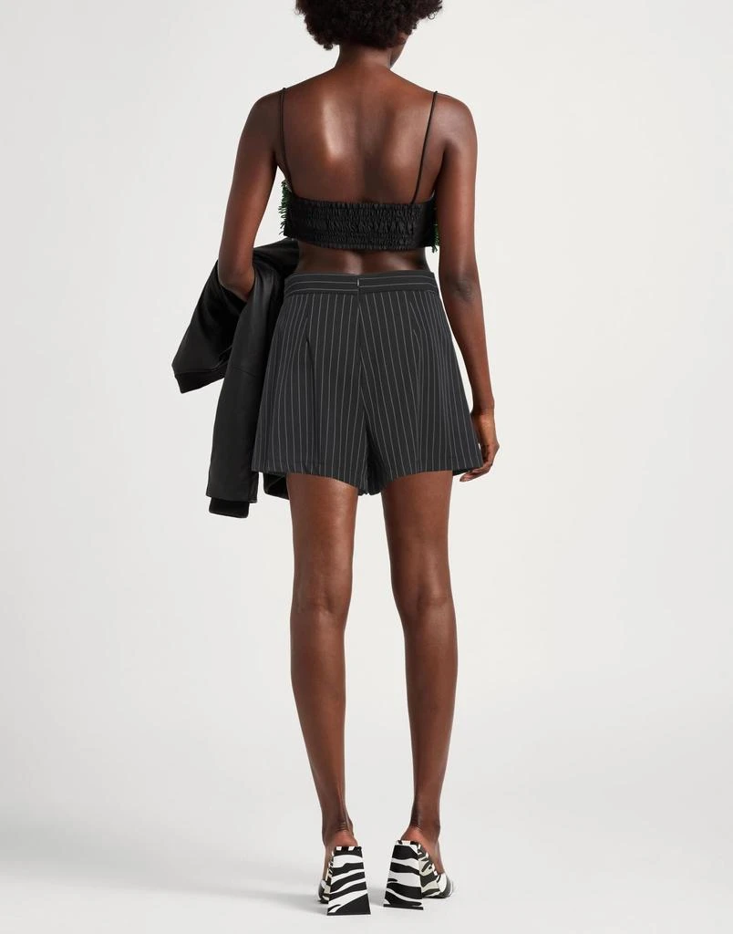 VICOLO Shorts & Bermuda 3
