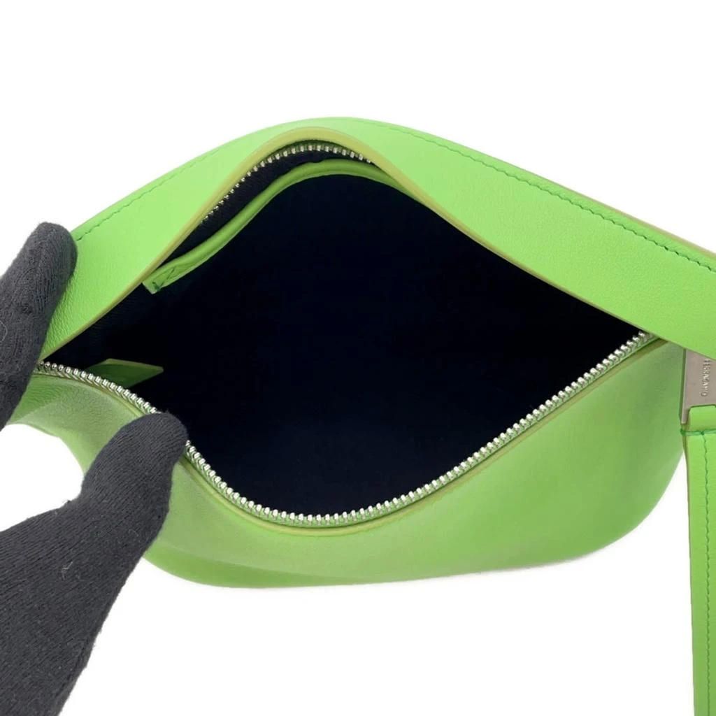 Salvatore Ferragamo Leather Clutch Bag (Pre-Owned) 5