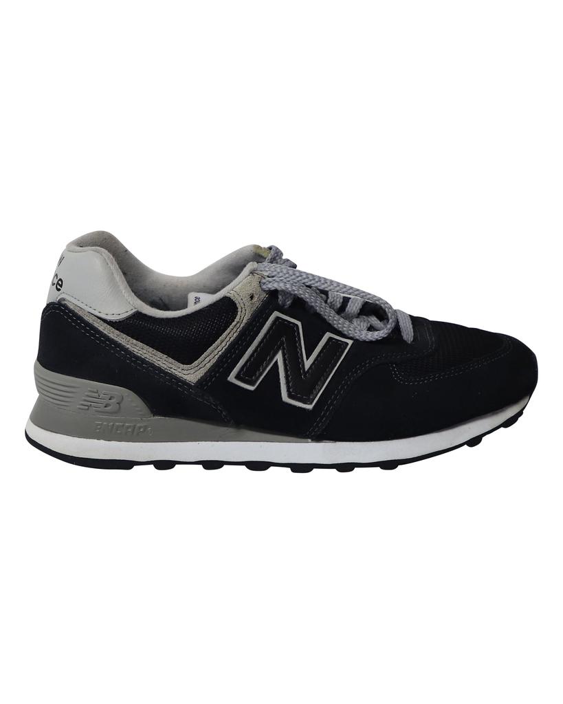 New Balance 574 Core Sneakers in Black Suede